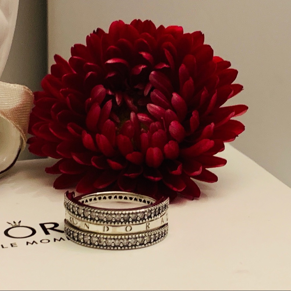 Pandora reversible hearts ring size 6